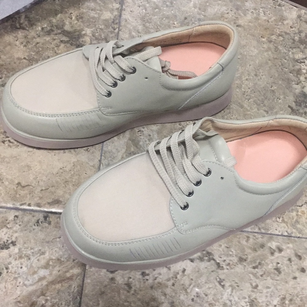 $132 NWB MT. EMEY DAMAGE APIS leather medical shoe 6E - Picture 2 of 9